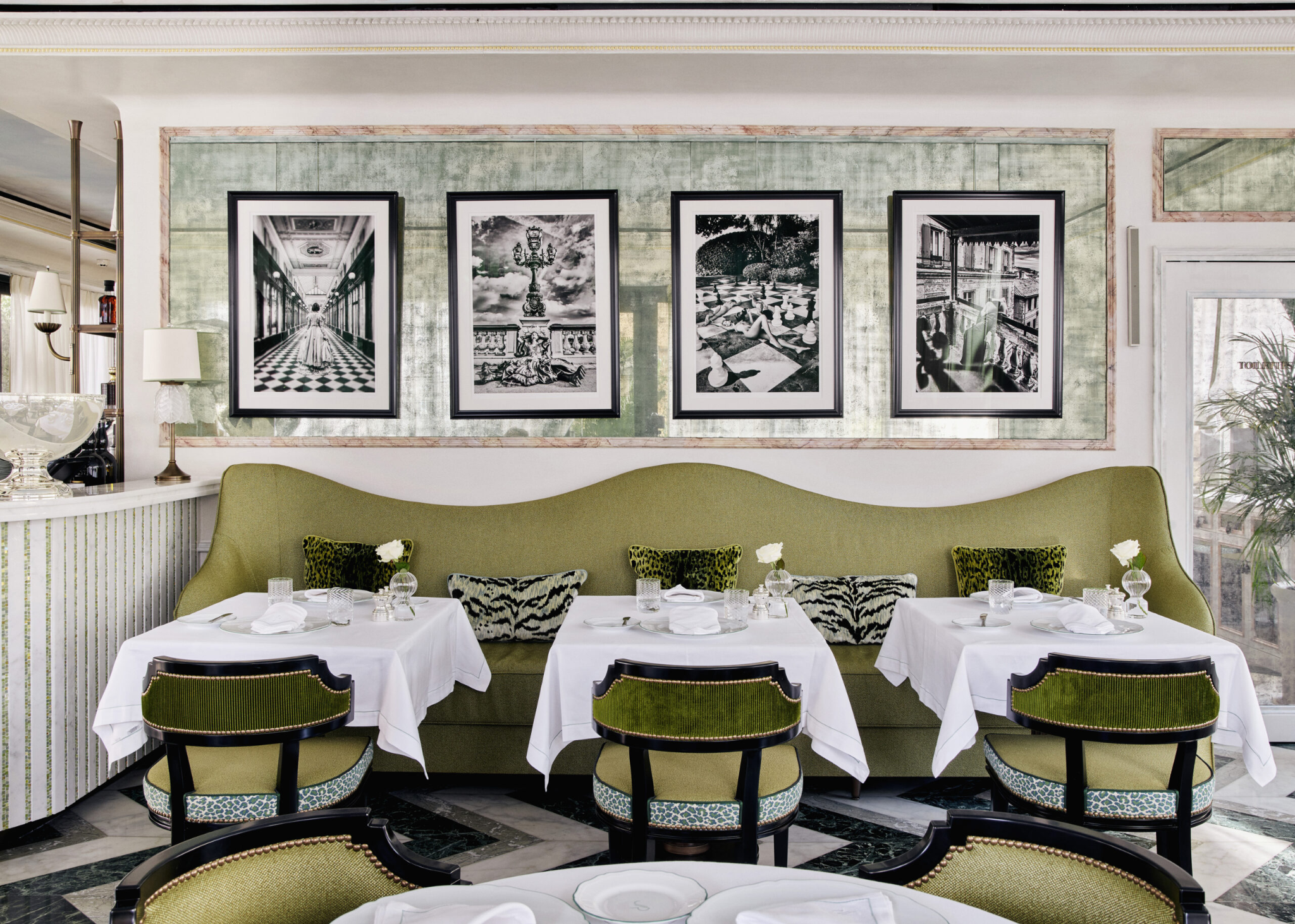 Salle élégante de Robuchon Monaco